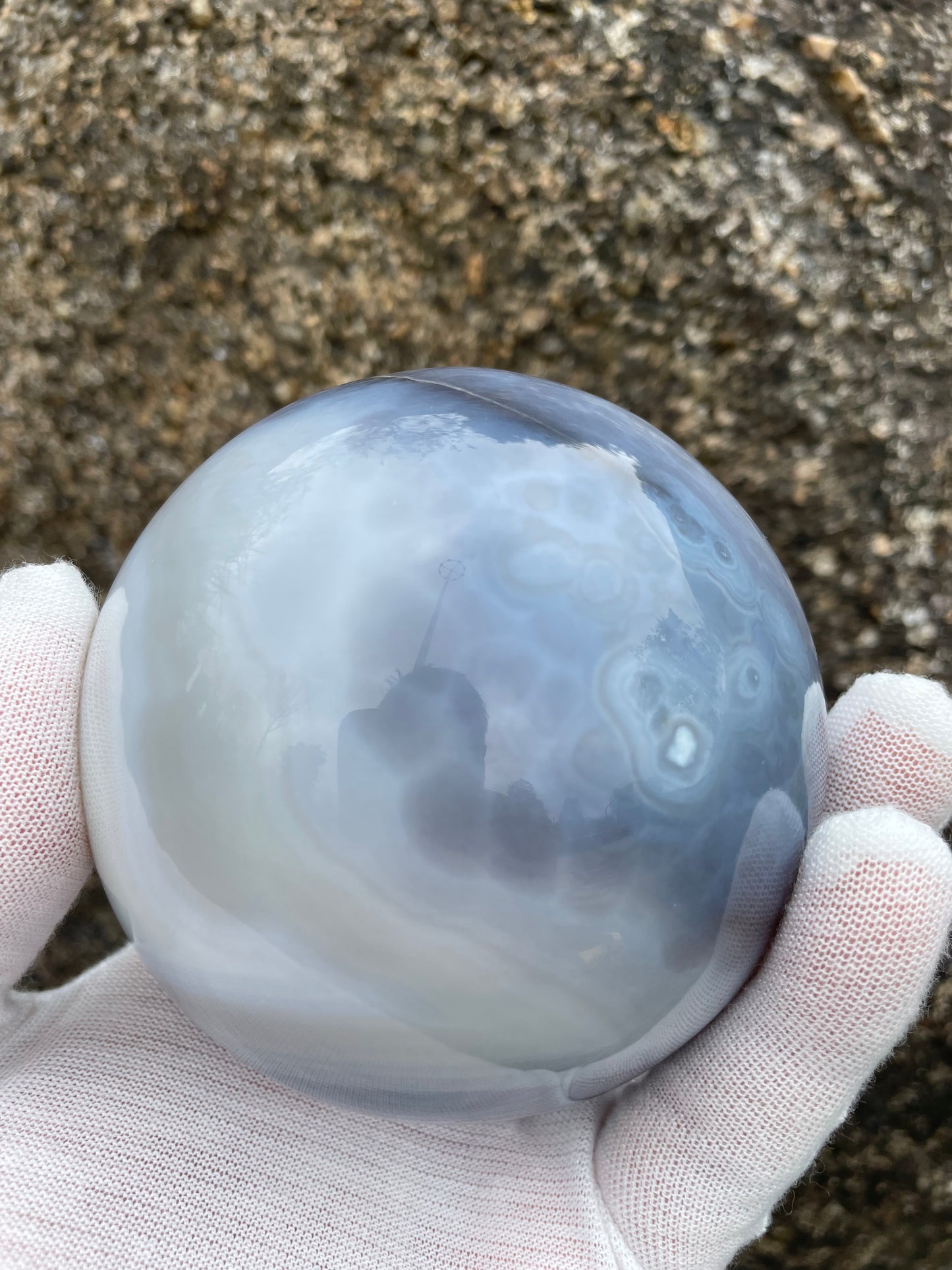 1.63LB Natural Geode Sphere,Agate Geode Ball,Natural Druse Ball,Crystal Ball Hole,Mineral Specimens,Crystal Heal,Crystal Gift,Home Decoration